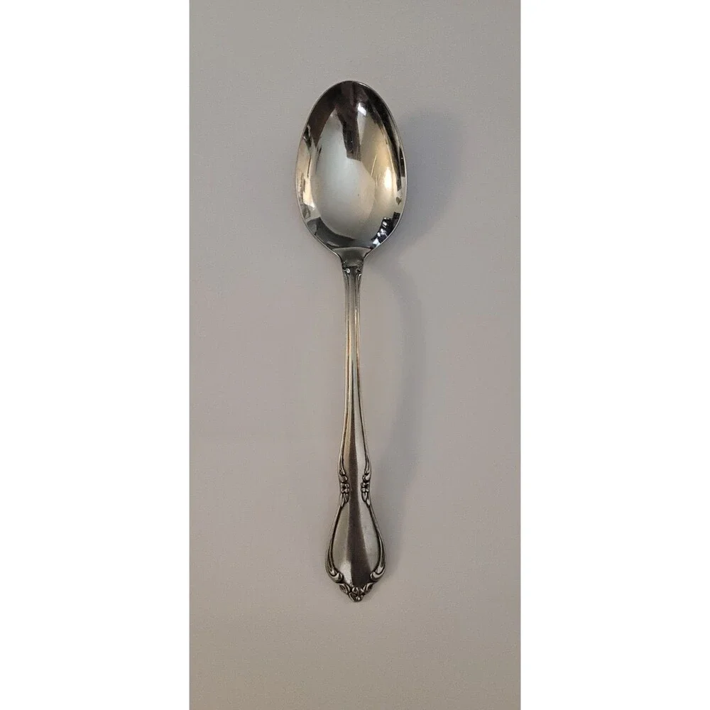Oneida Deluxe Chateau Stainless Steel Flatware Oval Soup Dinner Spoon 6 7/8